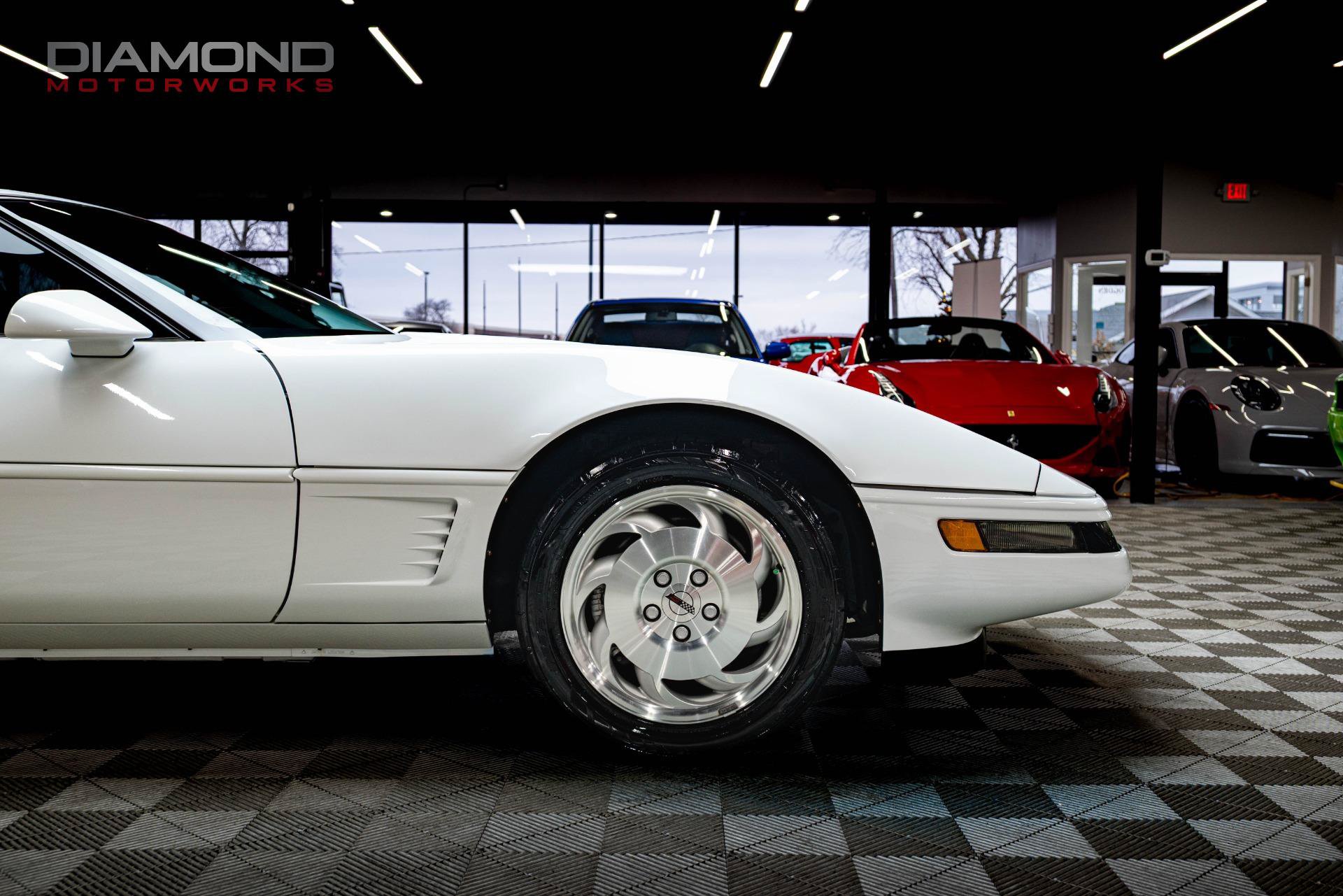 Used 1995 Chevrolet Corvette Coupe RWD image 27