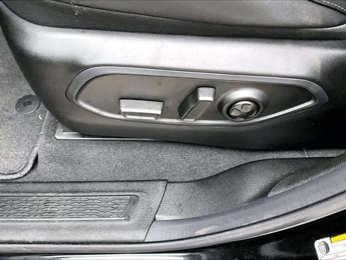 New 2025 Jeep Grand Cherokee L Altitude image 16