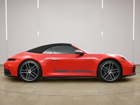 Certified 2026 Porsche 911 Carrera T RWD image 32