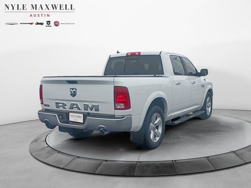 Used 2018 RAM 1500 SLT RWD image 16