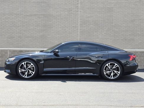 Used 2023 Audi e-tron GT Premium Plus w/ Performance Package image 4