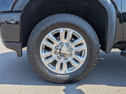Certified 2022 GMC Sierra 2500 Denali w/ Denali Ultimate Package AWD/4WD image 33