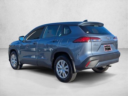 Used 2024 Toyota Corolla Cross L image 8