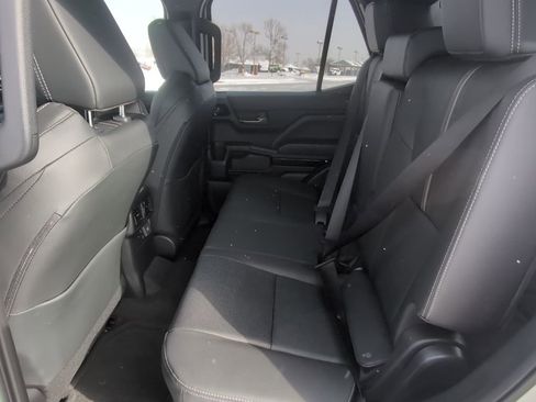 Used 2026 Toyota 4Runner Limited image 24