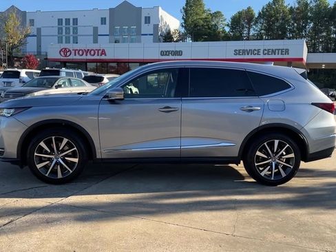 Used 2025 Acura MDX w/ Technology Package image 3