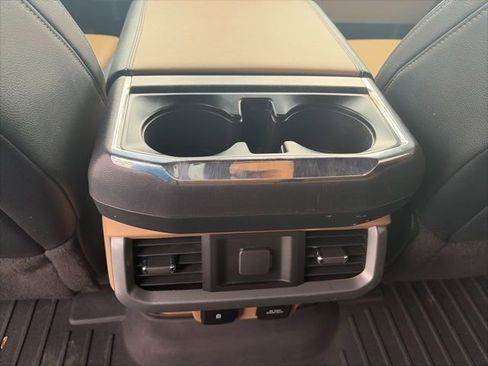 Used 2022 Ford F150 Lariat w/ Trailer Tow Package AWD/4WD image 13