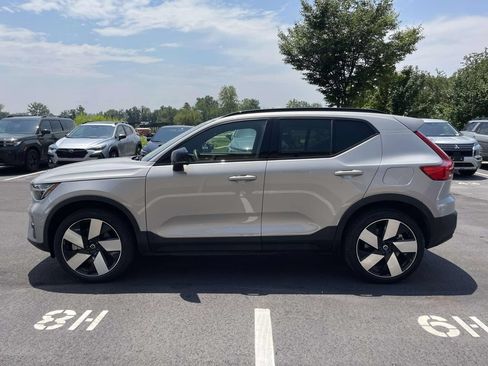 Used 2023 Volvo XC40 Recharge Ultimate AWD/4WD image 25