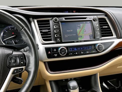 Used 2019 Toyota Highlander Limited Platinum AWD/4WD image 7