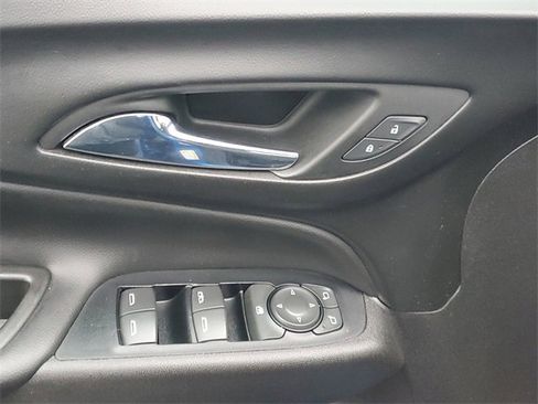 Certified 2019 Chevrolet Equinox LT image 16