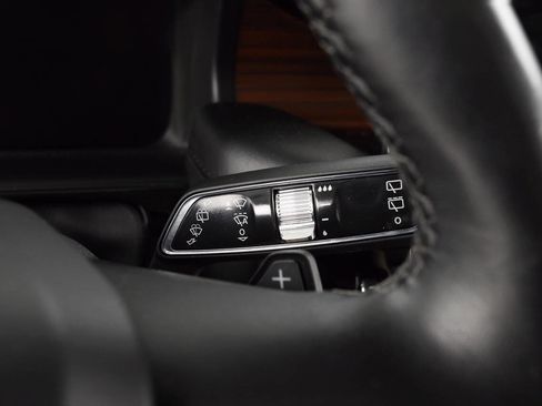 Used 2022 Lincoln Nautilus Reserve w/ Class II Trailer Tow Package image 38