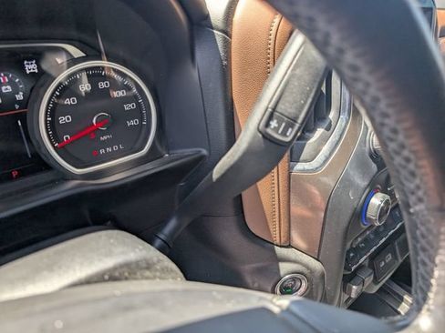 Used 2020 Chevrolet Silverado 1500 High Country w/ Technology Package AWD/4WD image 22
