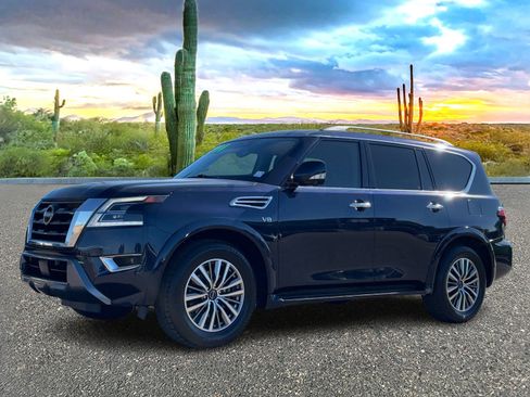 Used 2021 Nissan Armada SL w/ Captain's Chairs Package image 2