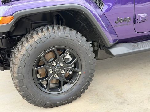 New 2026 Jeep Gladiator Sport image 9