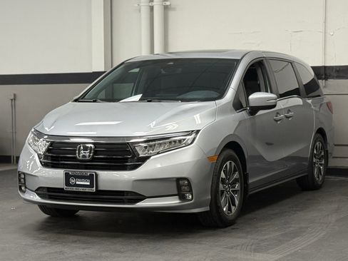 Used 2024 Honda Odyssey EX-L image 6