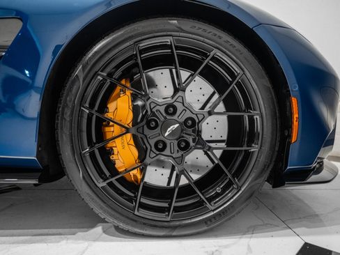 New 2025 Aston Martin Vanquish RWD image 50