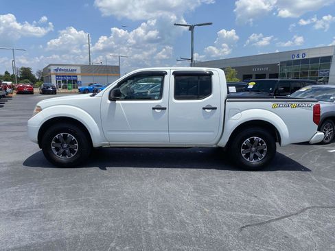 Used 2015 Nissan Frontier Desert Runner RWD image 4