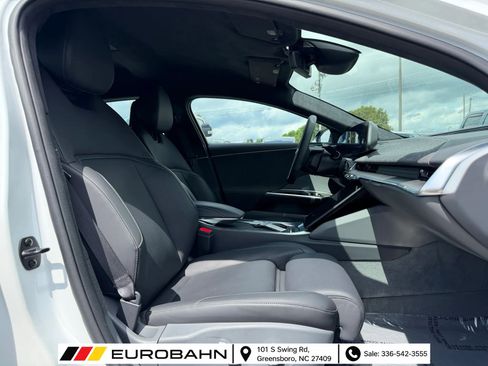 Used 2024 Lucid Air Touring AWD/4WD image 18