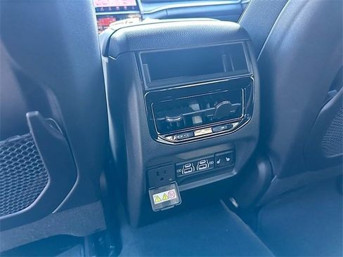 New 2025 Jeep Grand Cherokee Limited image 19