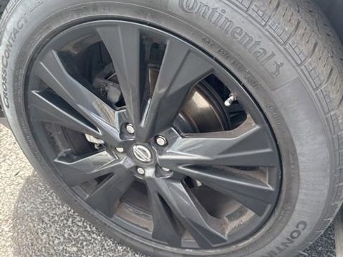 Used 2018 Nissan Pathfinder SL w/ Midnight Edition Package image 14