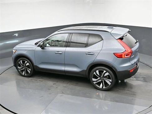 Used 2023 Volvo XC40 B5 Plus w/ Protection Package Premier image 44