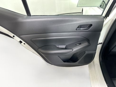 Used 2025 Nissan Altima 2.5 SV FWD image 25