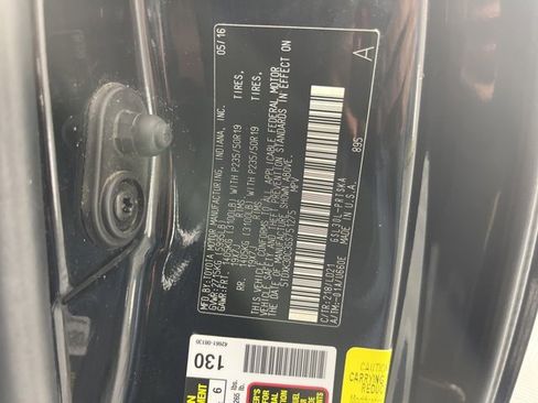 Used 2016 Toyota Sienna SE image 36