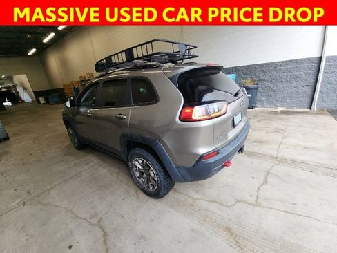 Used 2021 Jeep Cherokee Trailhawk w/ Sun, Sound & Nav Group AWD/4WD image 9