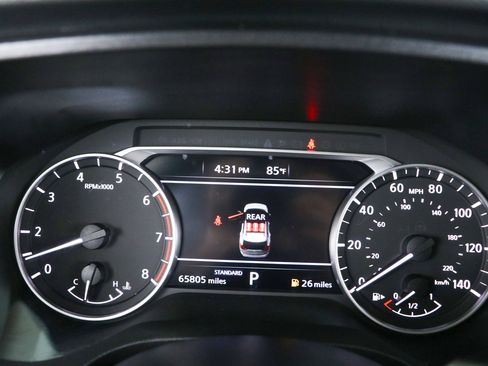 Used 2024 Nissan Rogue SV FWD image 15