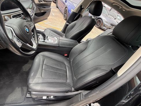 Used 2017 BMW 740i RWD image 24