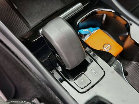 Certified 2023 Volvo XC40 Recharge Plus w/ Protection Package Premier AWD/4WD image 17