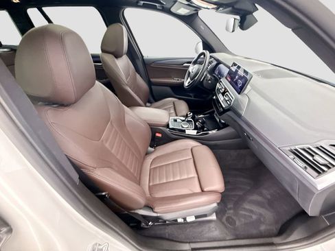 Used 2023 BMW X3 sDrive30i w/ Premium Package w/ZPA RWD image 19