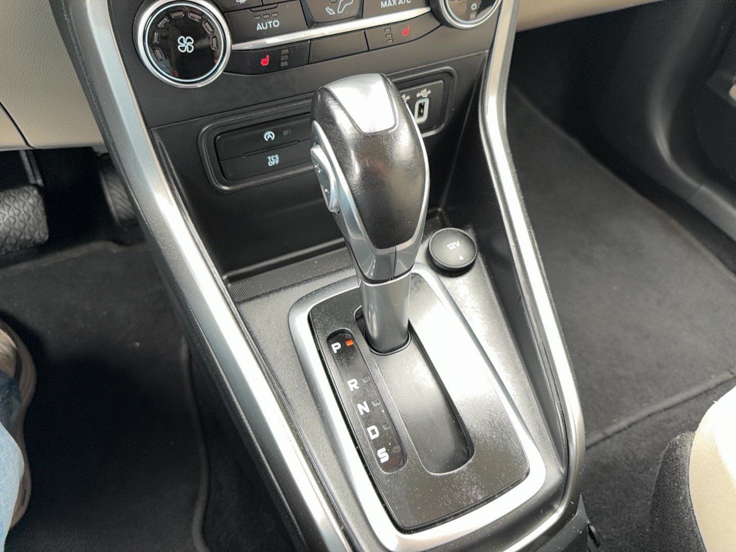 Used 2018 Ford EcoSport SE FWD image 15