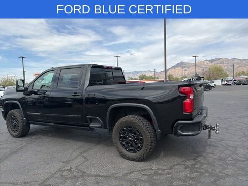 Used 2024 Chevrolet Silverado 2500 High Country w/ Midnight Edition AWD/4WD image 10