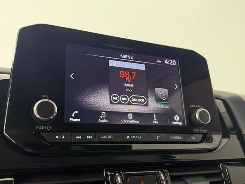 Used 2023 Nissan Pathfinder SV FWD image 19