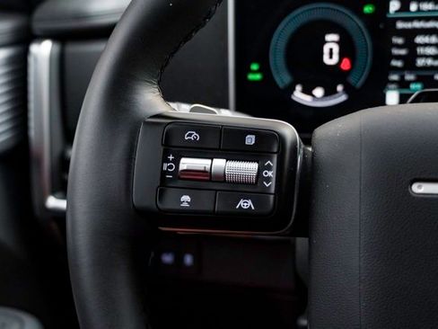 Used 2025 Hyundai Santa Fe SEL image 12