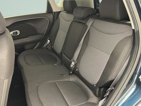 Used 2018 Kia Soul + FWD image 10