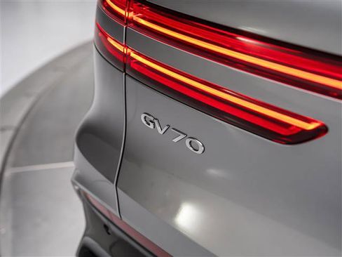 New 2026 Genesis GV70 2.5T Sport Prestige AWD/4WD image 15