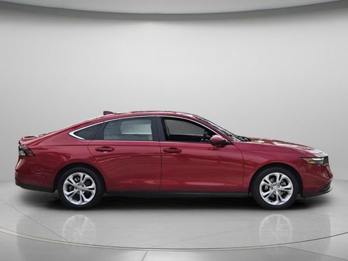 Certified 2025 Honda Accord LX image 3