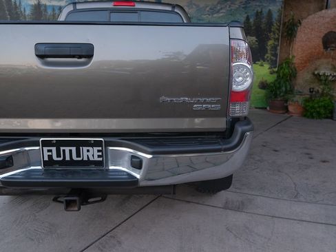 Used 2011 Toyota Tacoma PreRunner w/ SR5 Pkg #2 image 32