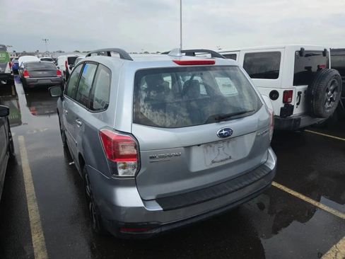 Used 2017 Subaru Forester 2.5i w/ Alloy Wheel Package AWD/4WD image 3