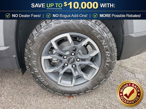 New 2026 Chevrolet Equinox ACTIV w/ Convenience Package III AWD/4WD image 11