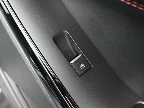 Used 2022 Ford Explorer ST-Line w/ Class IV Trailer Tow Package image 52