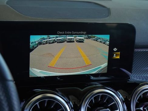 Certified 2022 Mercedes-Benz GLB 35 AMG 4MATIC image 23