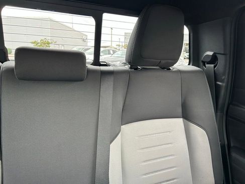 Used 2025 Toyota Tacoma TRD Sport w/ TRD Sport Upgrade Package image 13