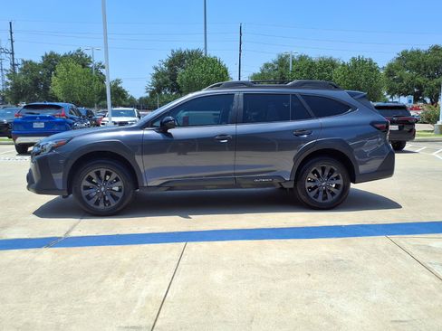 Certified 2025 Subaru Outback Onyx Edition AWD/4WD image 23