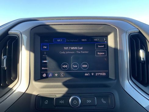 Used 2022 Chevrolet Silverado 1500 Custom image 12