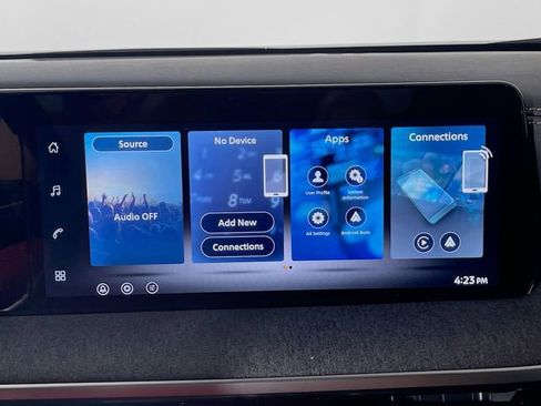 New 2026 Nissan Kicks SV image 9