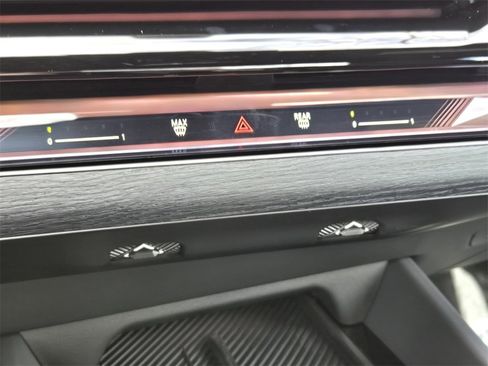 New 2026 BMW i5 eDrive40 image 22