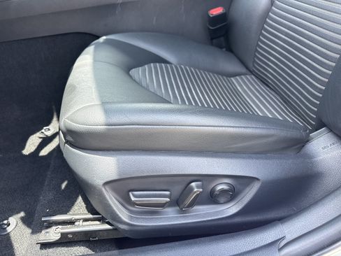 Used 2024 Toyota Camry SE FWD image 12