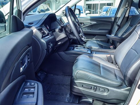 Used 2022 Honda Pilot Special Edition image 2